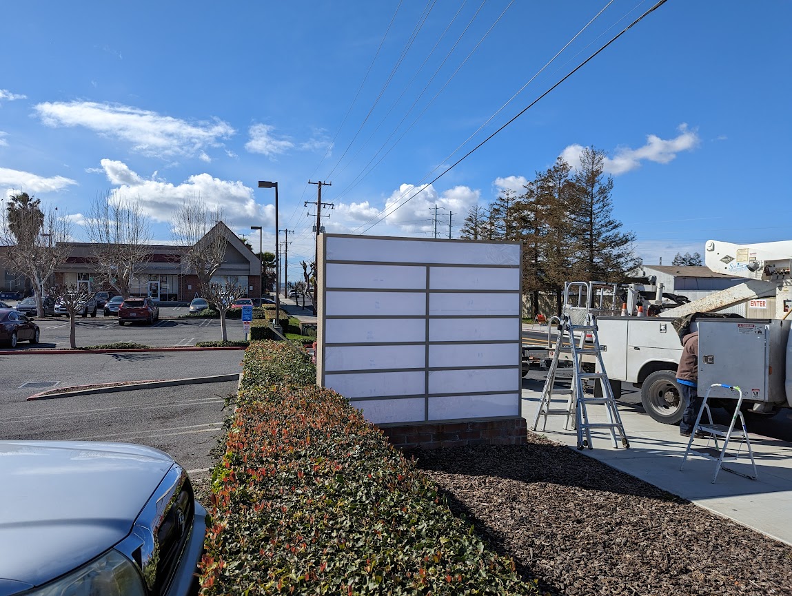 small multi tennatn monument 